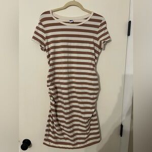 Old navy brown and white striped short sleeved maternity dress. Size L